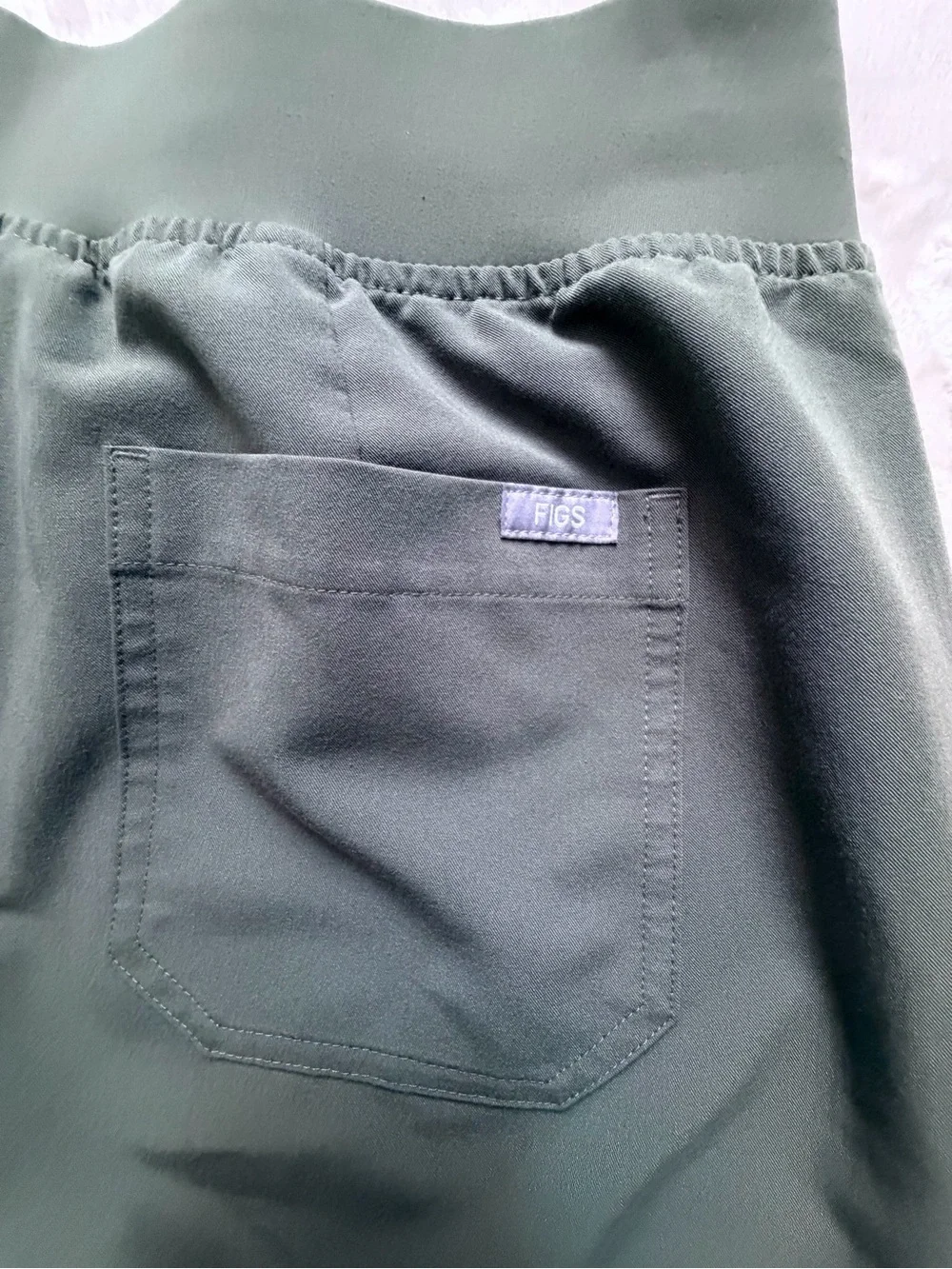 FIGS Technical Collection Unisex Green Scrub Pants Size M Polyester